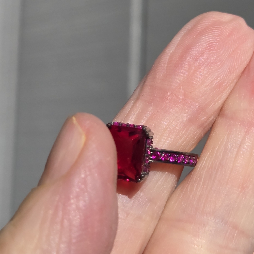 emerald cut ruby Sterling rhodium & gold ring Sz8 - Picture 5 of 8
